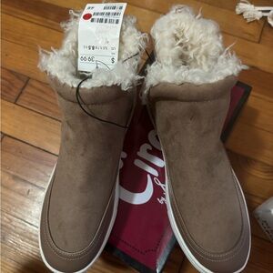 Brown Suede Fur-Lined Boots